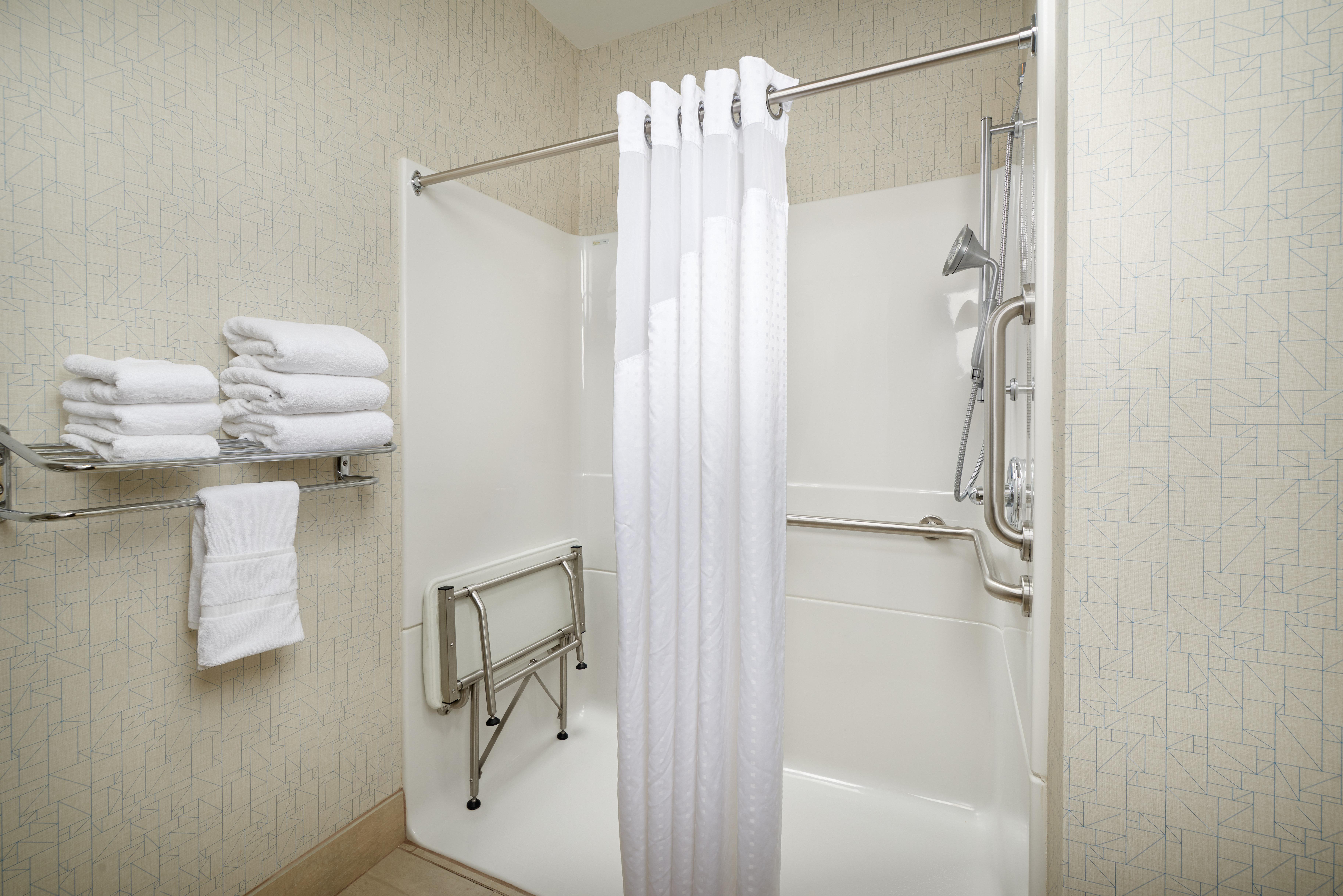 Holiday Inn Express Hotel & Suites Anniston/Oxford By Ihg Exterior foto