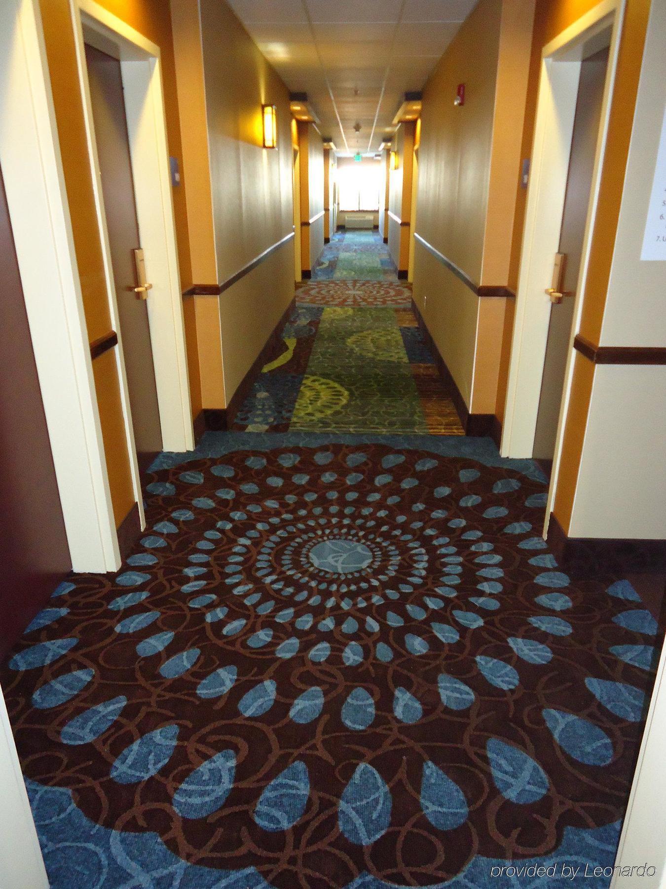 Holiday Inn Express Hotel & Suites Anniston/Oxford By Ihg Interior foto
