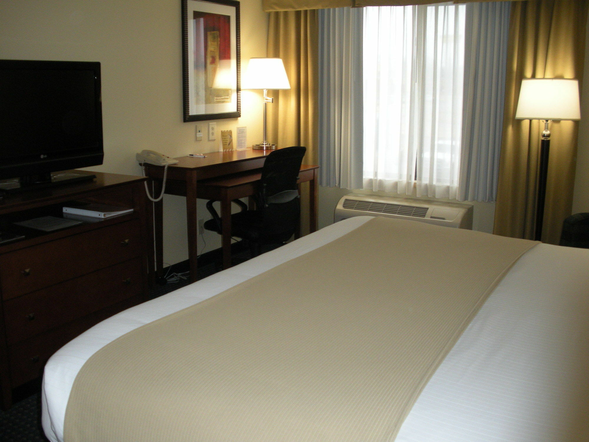 Holiday Inn Express Hotel & Suites Anniston/Oxford By Ihg Exterior foto