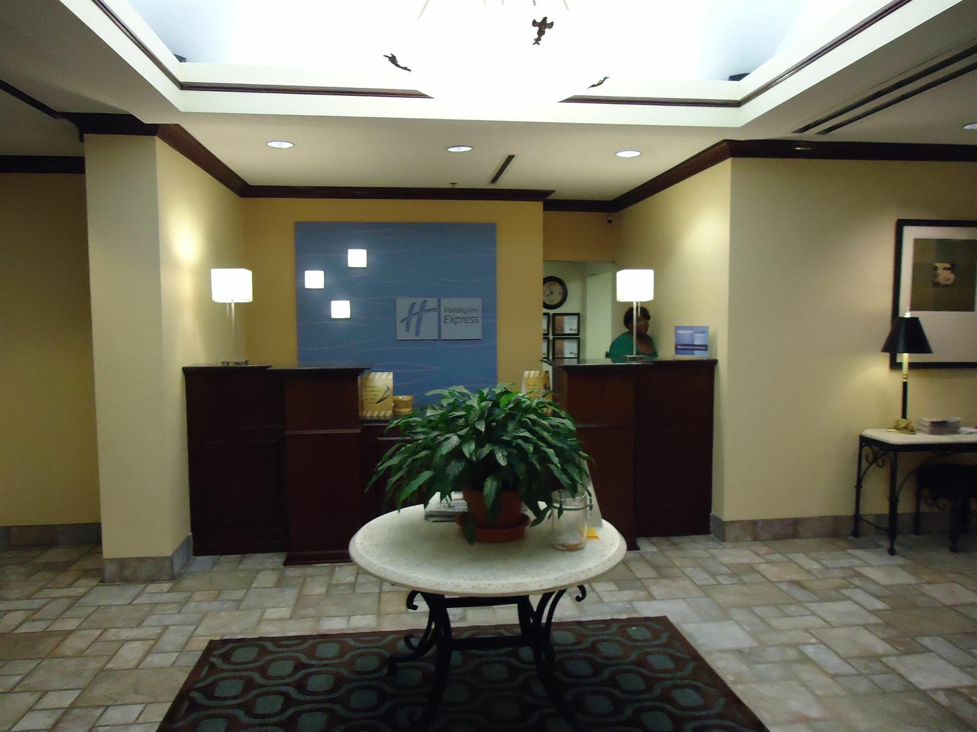Holiday Inn Express Hotel & Suites Anniston/Oxford By Ihg Exterior foto